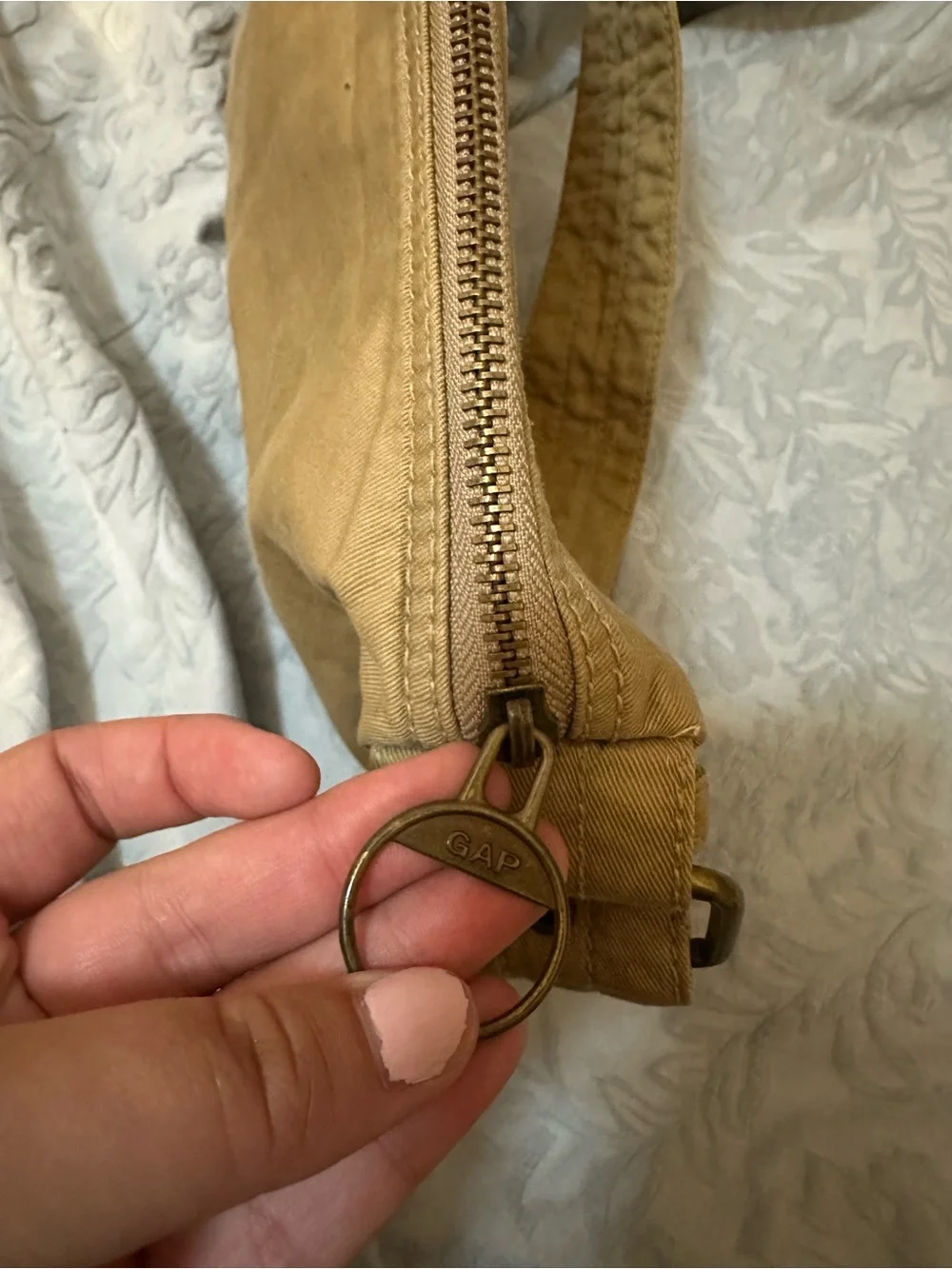 Gap shoulder bag
